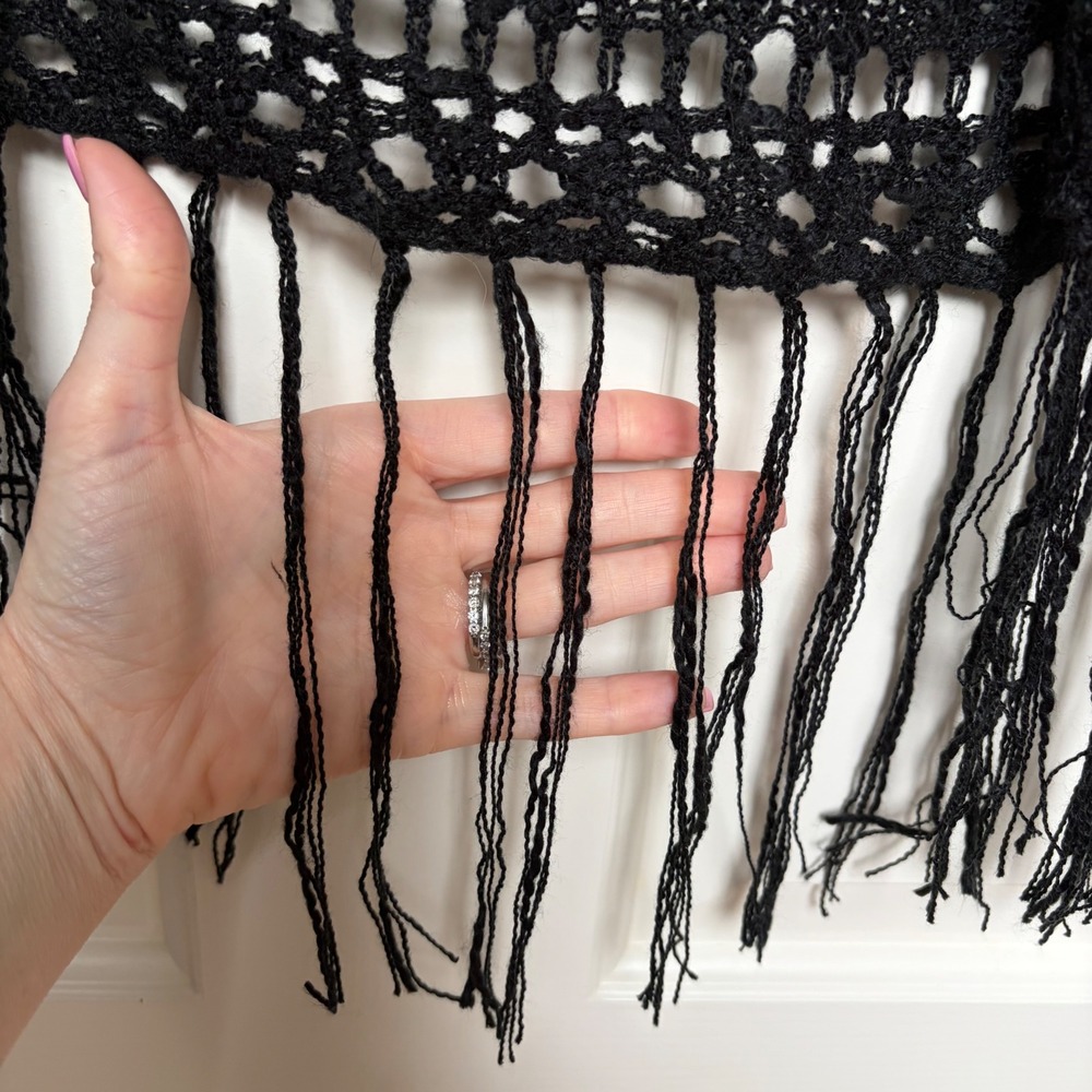 Womens Black Crochet Knit Open Front Fringe Vest Boho Festival Sleeveless Layer - Picture 4 of 9